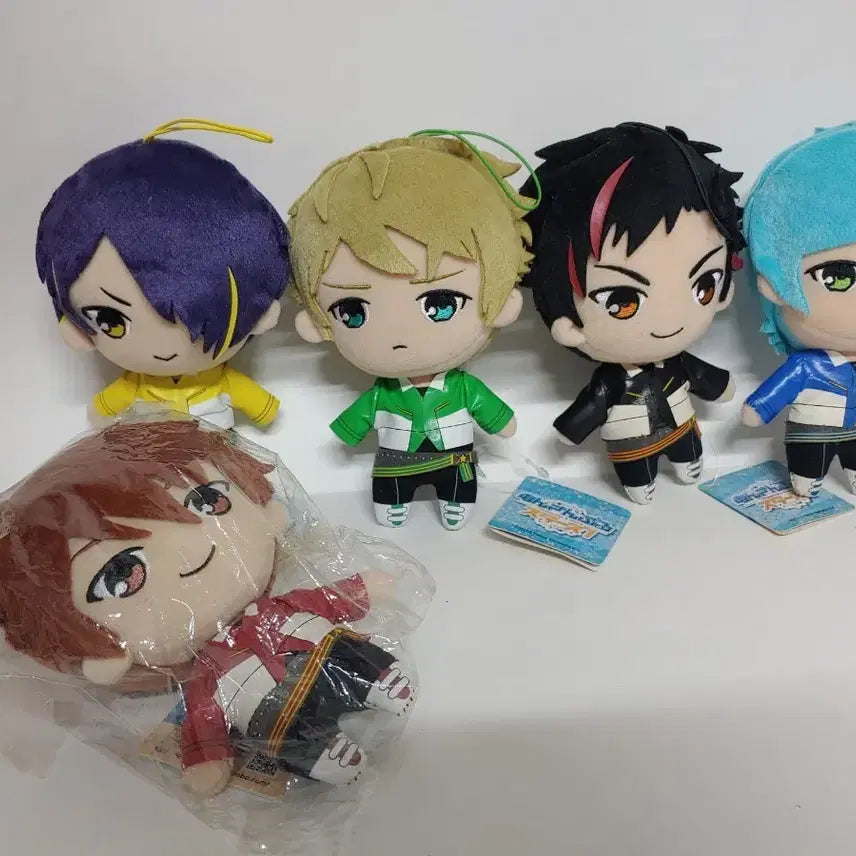[BUNJANG] Ensemble Stars Ryuseitai Bundle Set + Unopened Nuigurumi / 앙스타 유성대 미개봉 인형 누이 포함 일괄 + 덤증정 가격인하