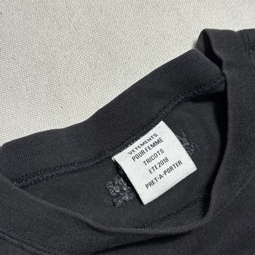 [BUNJANG] Vetements Black Short Sleeve T-shirt / S 베트멍 블랙 반팔티