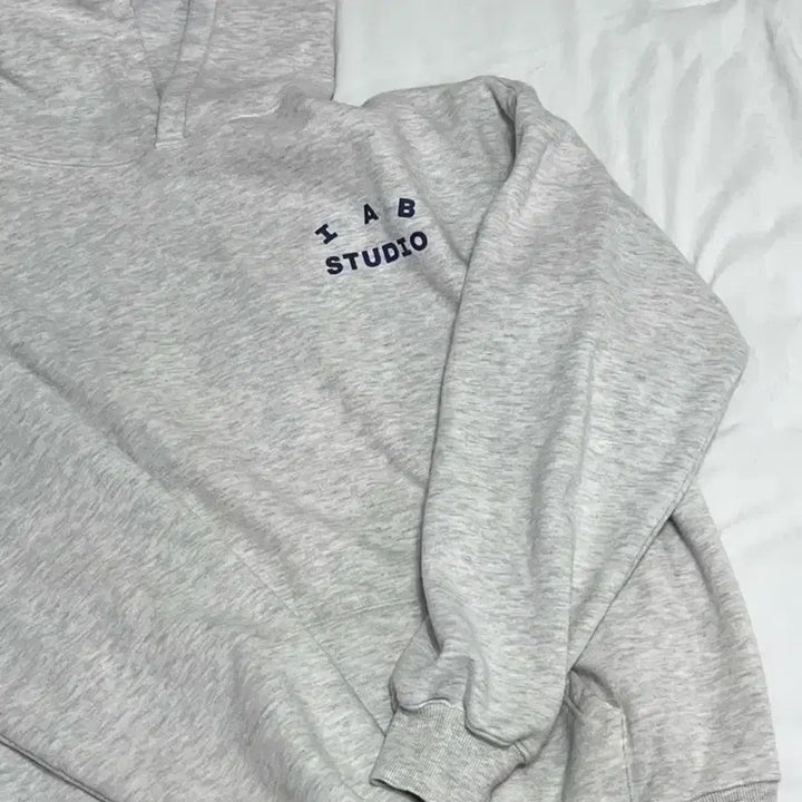 [BUNJANG] Iab Studio Light Gray XL Hoodie / 아이앱 스튜디오 라이트 그레이 xl 급처