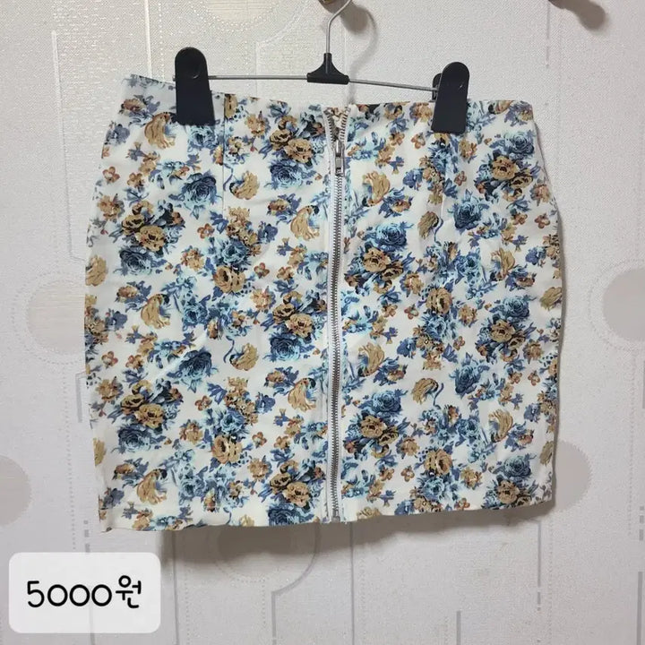 [BUNJANG] Various Skirts and Shorts / 스커트/반바지 모음 (꽃무늬 외)