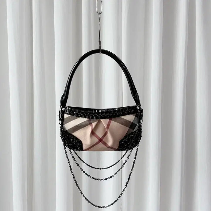 [SOLD OUT] 버버리 스타 스터드 헌빌 숄더백
