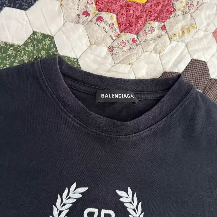 [BUNJANG] Balenciaga Laurel Wreath Short Sleeve T-shirt / 발렌시아가 월계수 반팔티서츠