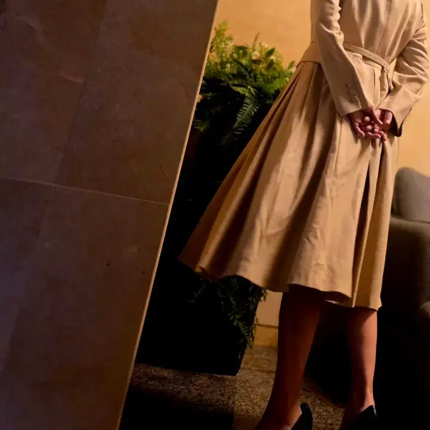 [BUNJANG] Laurel Classic Trench Dress (Size 66) / 라우렐 클래식 트렌치 원피스 66 / 고급핏 하객룩