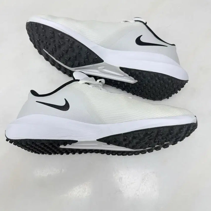 [BUNJANG] Nike Infinity Spikeless Golf Shoes / (280)나이키 골프화 인피니티 스파이크리스
