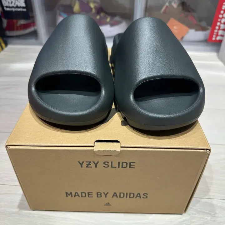 [BUNJANG] Adidas Yeezy Slide Black Slippers / 아디다스 이지 슬라이드 YZY 블랙 새상품