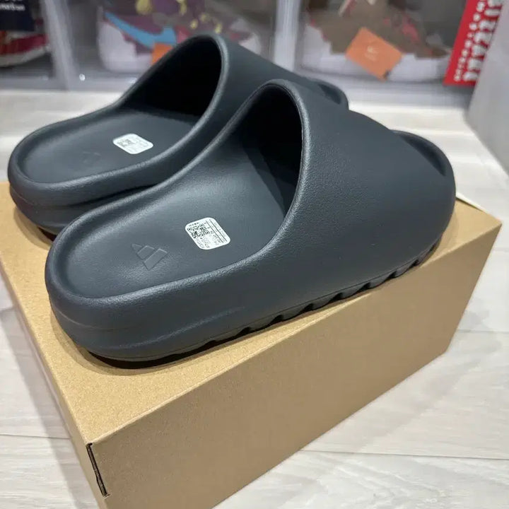 [BUNJANG] Adidas Yeezy Slide Granite Sandals / 아디다스 이지 슬라이드 YZY 그라나이트 새상품