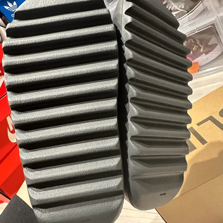[BUNJANG] Adidas Yeezy Slide Granite Sandals / 아디다스 이지 슬라이드 YZY 그라나이트 새상품