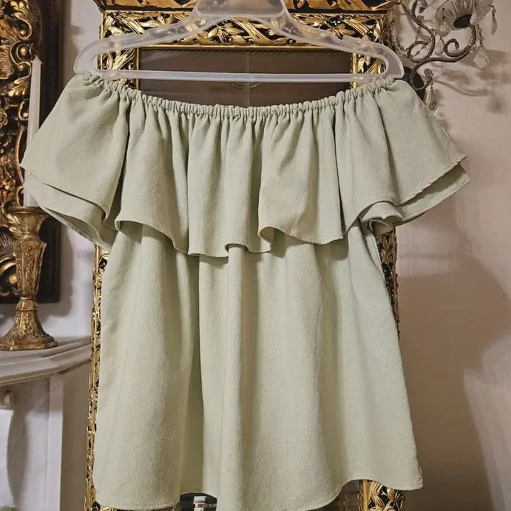 [BUNJANG] Off-Shoulder Frill Blouse / 오프숄더 프릴 블라우스