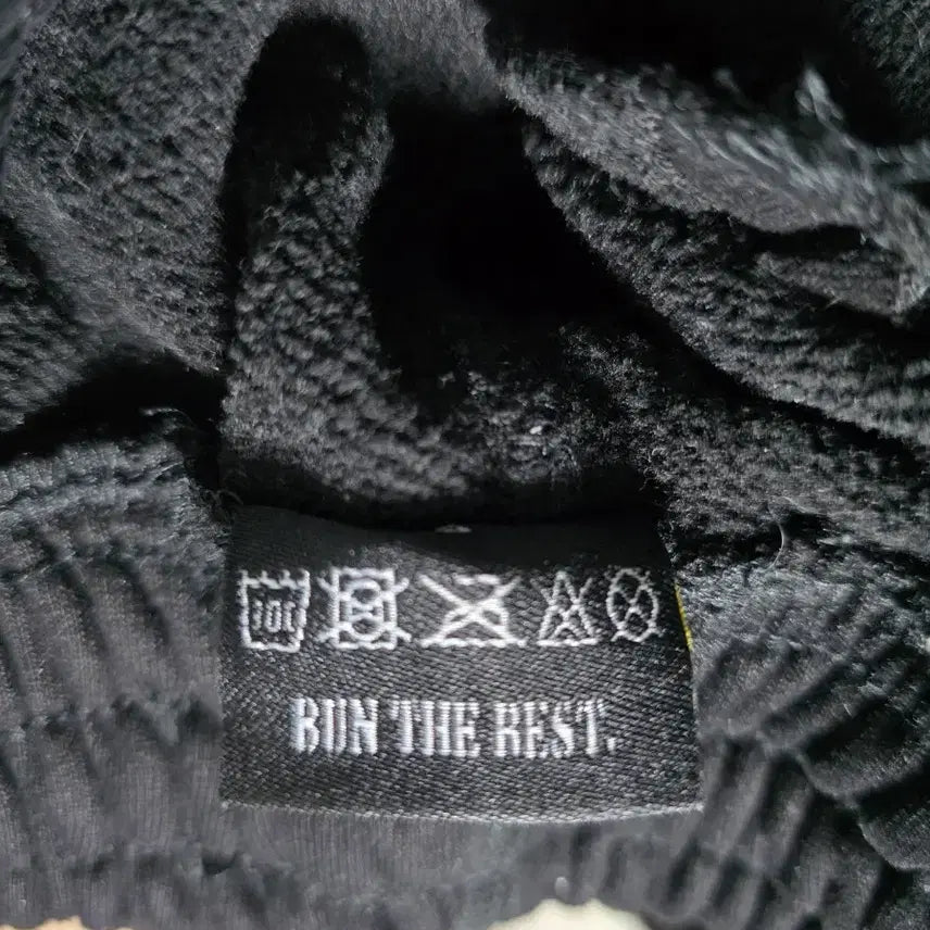 [BUNJANG] Cortez Alcatraz Jogger Pants / 코르테이즈 알카트라즈 조거팬츠 (s)