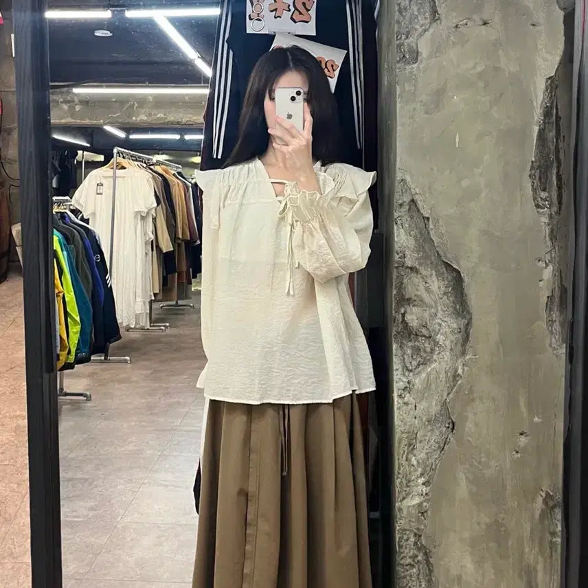 [BUNJANG] Vintage Frill Blouse Beige / 빈티지 프릴 블라우스 베이지 