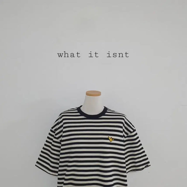 [BUNJANG] What it isnt Striped Short Sleeve T-shirt / No.26050210 What it isnt 와릿이즌 스트라이프 반팔