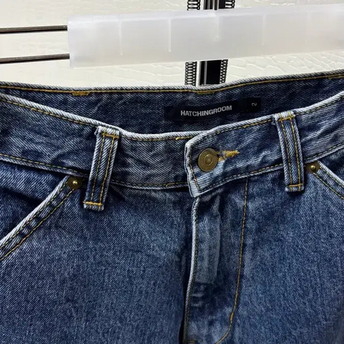 [BUNJANG] Hatching Room Wide Curve Jeans Washed Blue Size 2 / 해칭룸) Wide Curve Jeans Washed Blue 사이즈2