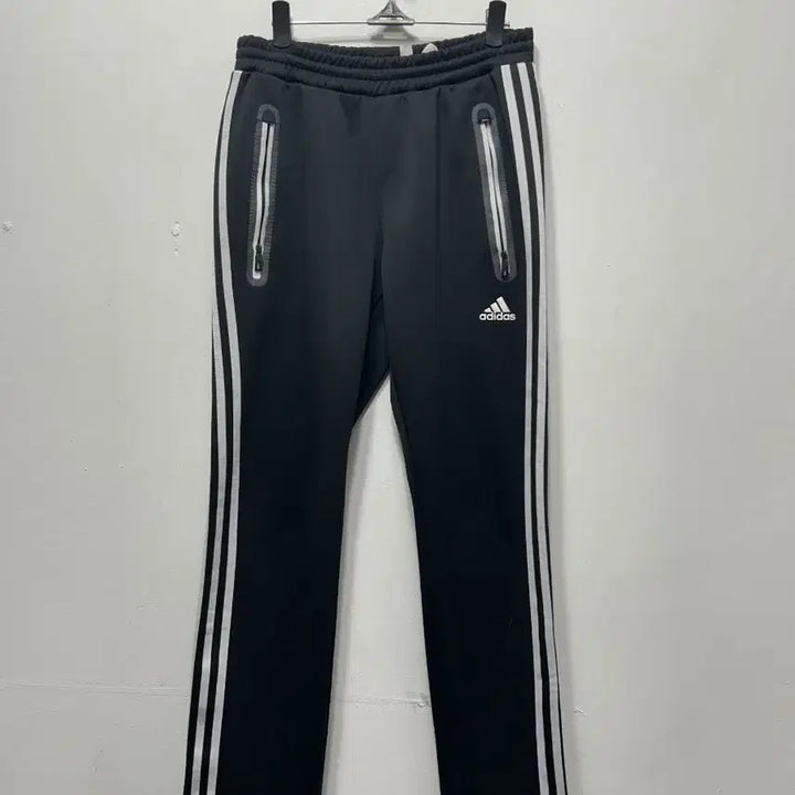 [BUNJANG] Adidas Three-Stripe Training Pants Black M / 아디다스 삼선 트레이닝 바지 블랙 M
