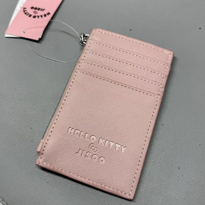 [BUNJANG] Jisoo x Hello Kitty Collaboration Card Holder Pink / 지수 헬로키티 콜라보 카드지갑