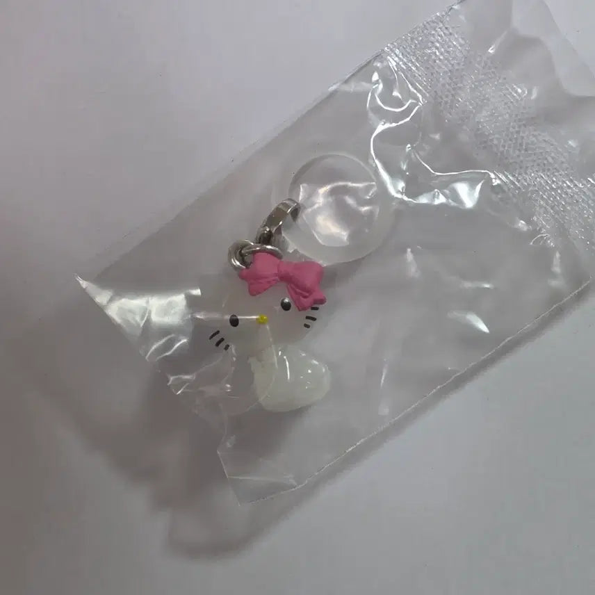 [BUNJANG] Hello Kitty Charming Kitty Gacha Figure / 헬로키티 키티 챠밍키티 가챠 메지루시
