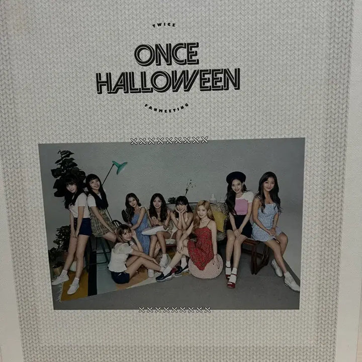 [BUNJANG] TWICE Postcard Holder / 트와이스 엽서 바인더