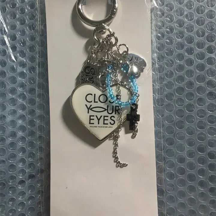 [BUNJANG] Close Your Eyes Japan Fanclub Keyring / 클유아 일본팬클럽 키링 클로즈유어아이즈 closeyoureyes