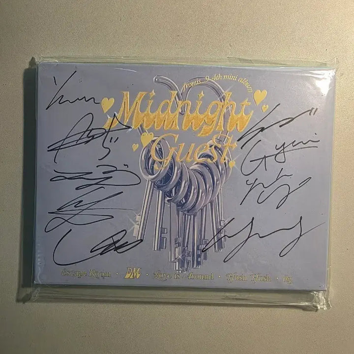 [BUNJANG] fromis_9 Midnight Guest Signed Album (9 Members) Sealed / 급처)프로미스나인 미드나잇게스트 9인 싸인 앨범 미개봉