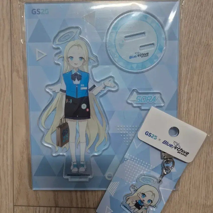[BUNJANG] Blue Archive GS25 Acrylic Stand and Keychain Bundle / 블루 아카이브 gs25 아크릴, 키링 일괄 판매합니다.