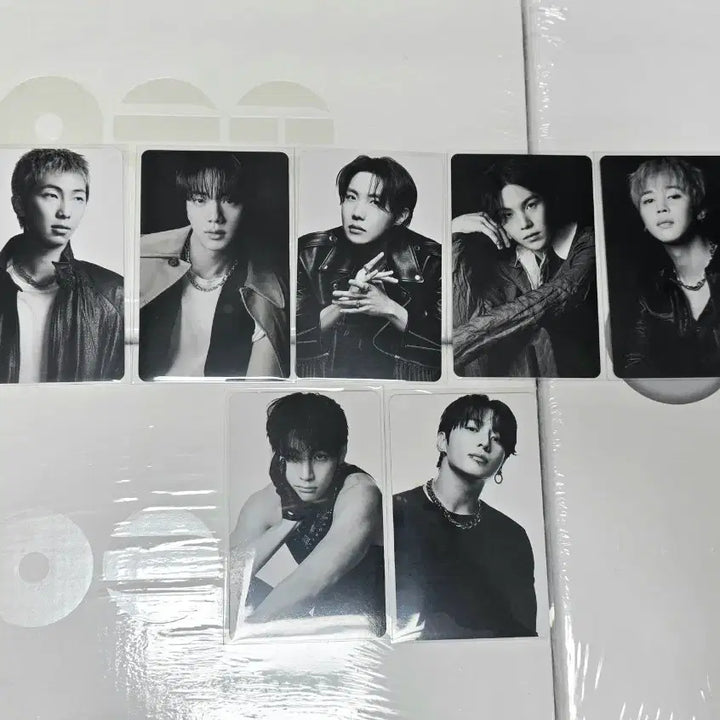 [BUNJANG] BTS Pop-Up Weverse POB Photocard Full Set / 방탄소년단 BTS POP-UP 팝업 한정 위버스 포카 풀세트 특전