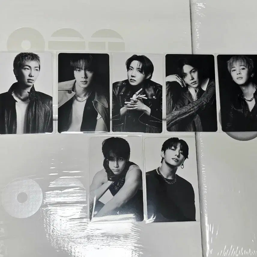 [BUNJANG] BTS Pop-Up Weverse POB Photocard Full Set / 방탄소년단 BTS POP-UP 팝업 한정 위버스 포카 풀세트 특전