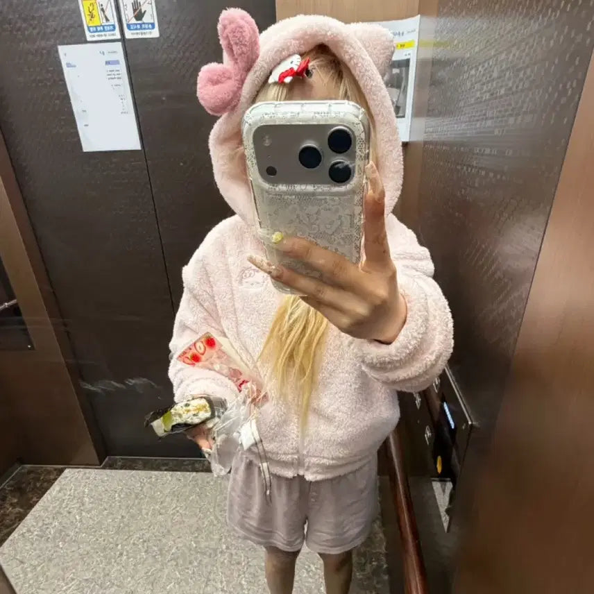 [BUNJANG] GU Hello Kitty Fleece Jacket / GU 헬로키티 후리스 (베메클 st) /오늘만 6.0