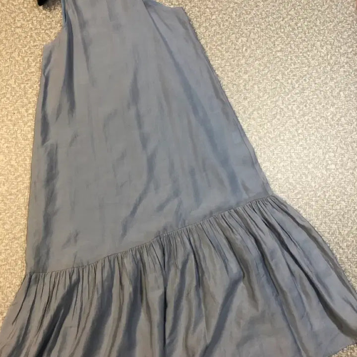 [BUNJANG] Magnum One-Piece Satin Slip Dress / 매그넘 원피스 새틴 슬립 나시 슬리브리스 휴양지 풀 롱 여행룩