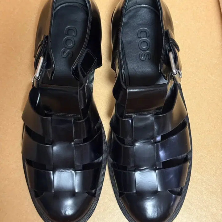 [BUNJANG] COS Leather Fisherman Sandals - Size 42 / COS  레더 피셔맨 샌들 42사이즈 코스