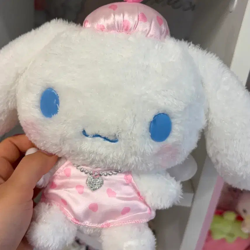 [BUNJANG] Sanrio Yumemiru Cinnamoroll Angel Plush Doll (Medium) / 산리오 유메미루 시나모롤 봉제인형 천사 꿈꾸는 엔젤 중형인형 시나몬롤