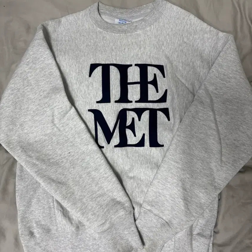 [BUNJANG] Champion Metropolitan Museum Reverse Weave Sweatshirt / 챔피온X메트로폴리탄 리버스위브 맨투맨 M