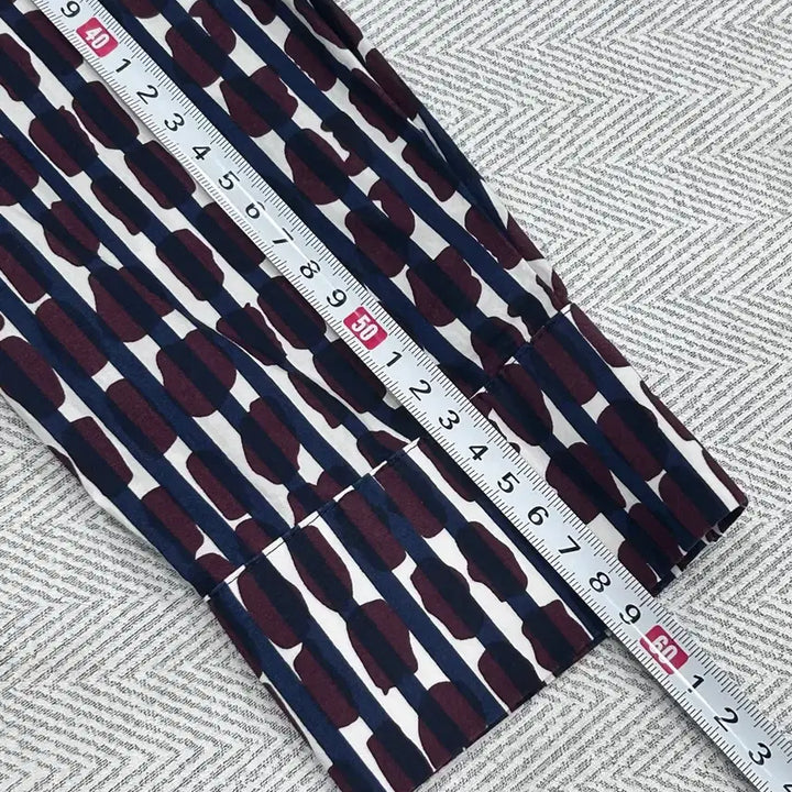 [BUNJANG] COS Burgundy Navy Round Collar Shirt (Women&