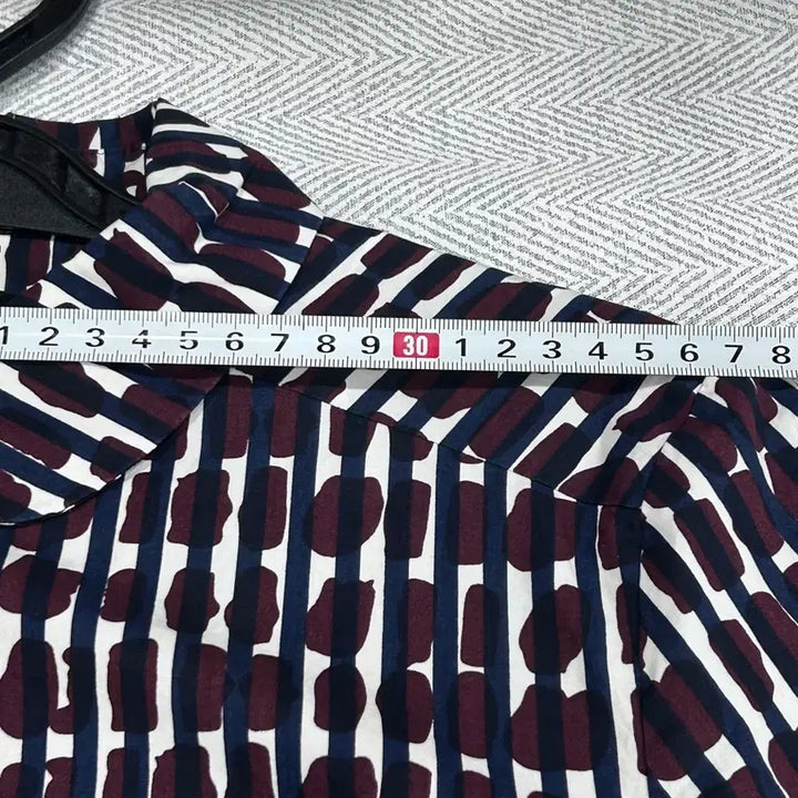 [BUNJANG] COS Burgundy Navy Round Collar Shirt (Women&