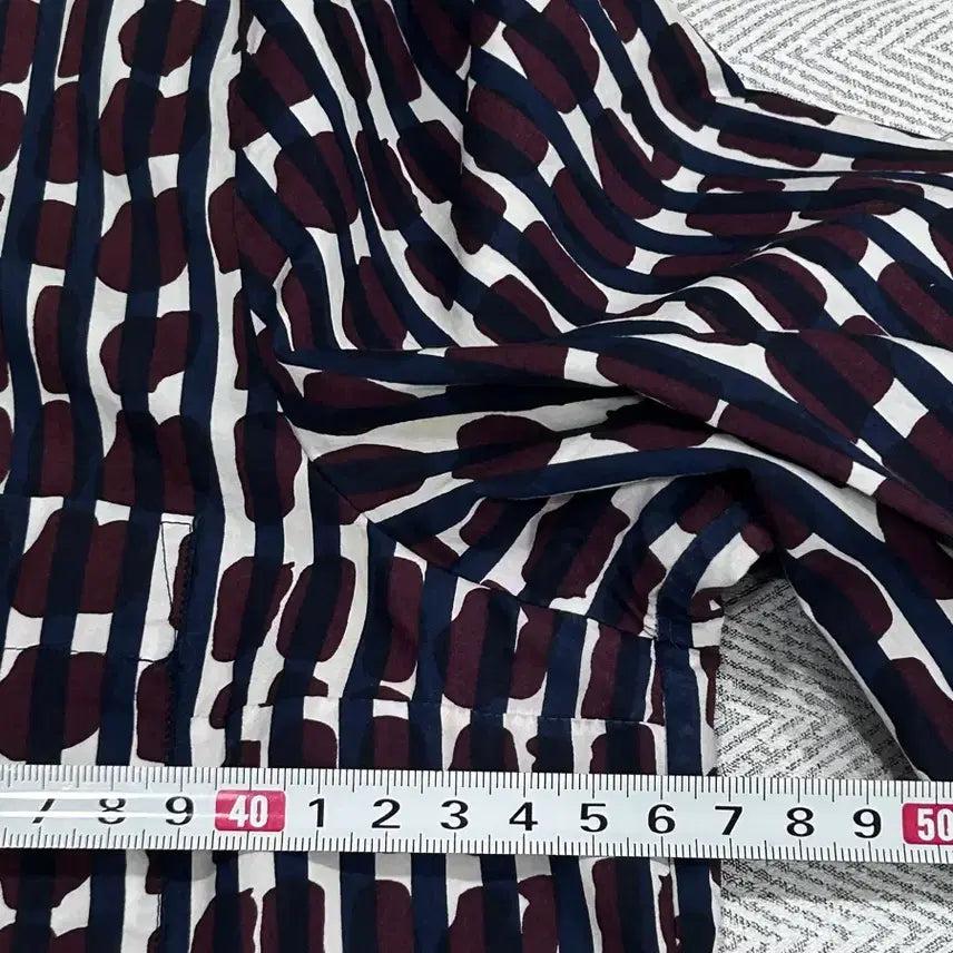 [BUNJANG] COS Burgundy Navy Round Collar Shirt (Women&