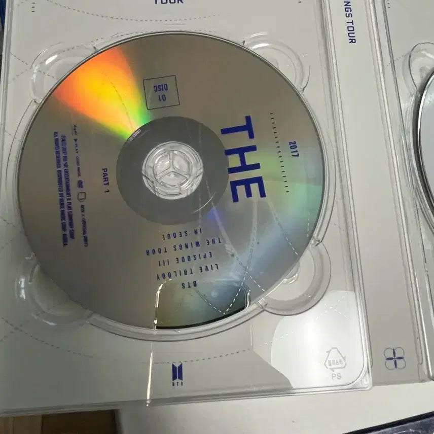 [BUNJANG] BTS Wings Tour DVD / 방탄소년단 윙즈투어(wings tour) DVD 판매합니다.