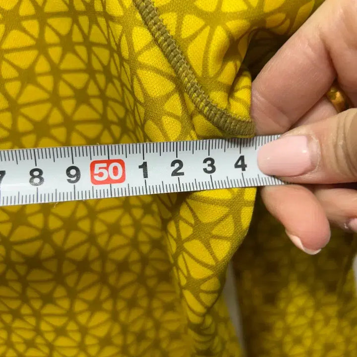 [BUNJANG] Millet Yellow Pattern Long Sleeve T-shirt (Size 105) / 밀레 패턴 옐로우 긴팔 티셔츠 105사이즈