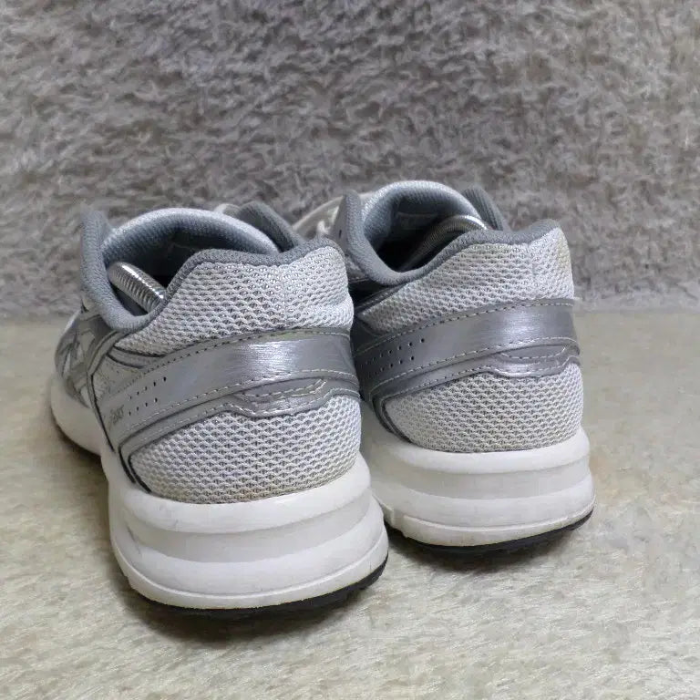 [BUNJANG] Asics Jog 100s White Gray Silver Sneakers / 베티붐구제 275 아식스 조그100s 화이트 그레이 실버 운동화 신발