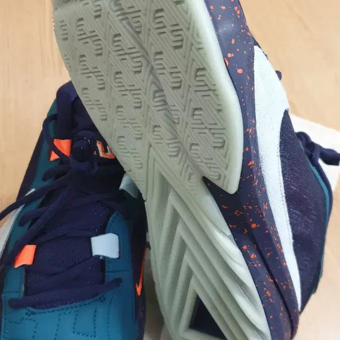 [BUNJANG] Nike Zoom Freak 5 Basketball Shoes / *프로상점*[290] 나이키 줌 프릭5 농구화 새상품