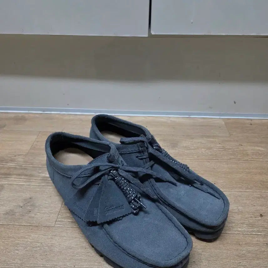 [SOLD OUT] 클락스 왈라비 고어텍스 블루