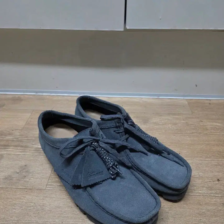 [SOLD OUT] 클락스 왈라비 고어텍스 블루