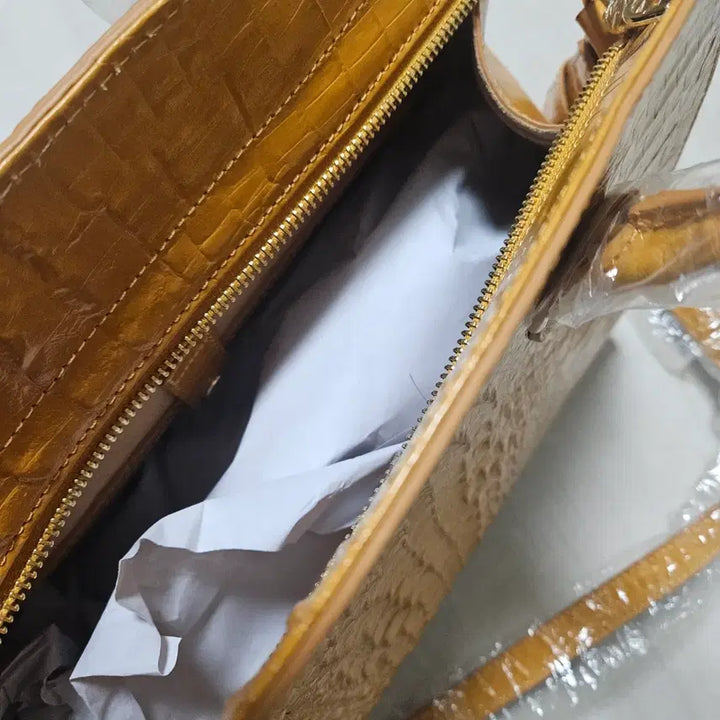 [BUNJANG] Kujak Cayman Leather Shoulder Bag Tote Yellow / 쿠작  카이만 가죽 숄더백 가방  옐로우 토트백