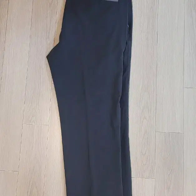 [BUNJANG] Titleist Black Slacks with White Line Point / 타이틀 리스트 블랙 슬랙스 바지 라인 포인트 34~35