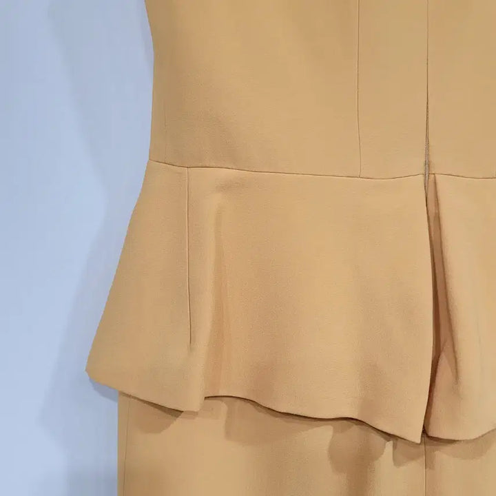 [BUNJANG] MINE Sleeveless Peplum Dress / MINE 민소매 페플럼 원피스
