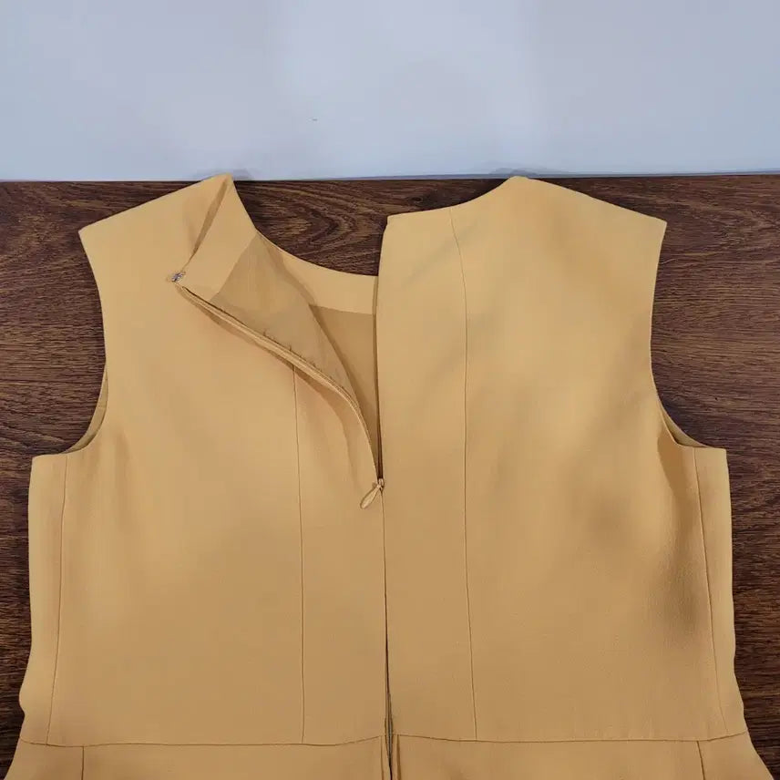[BUNJANG] MINE Sleeveless Peplum Dress / MINE 민소매 페플럼 원피스