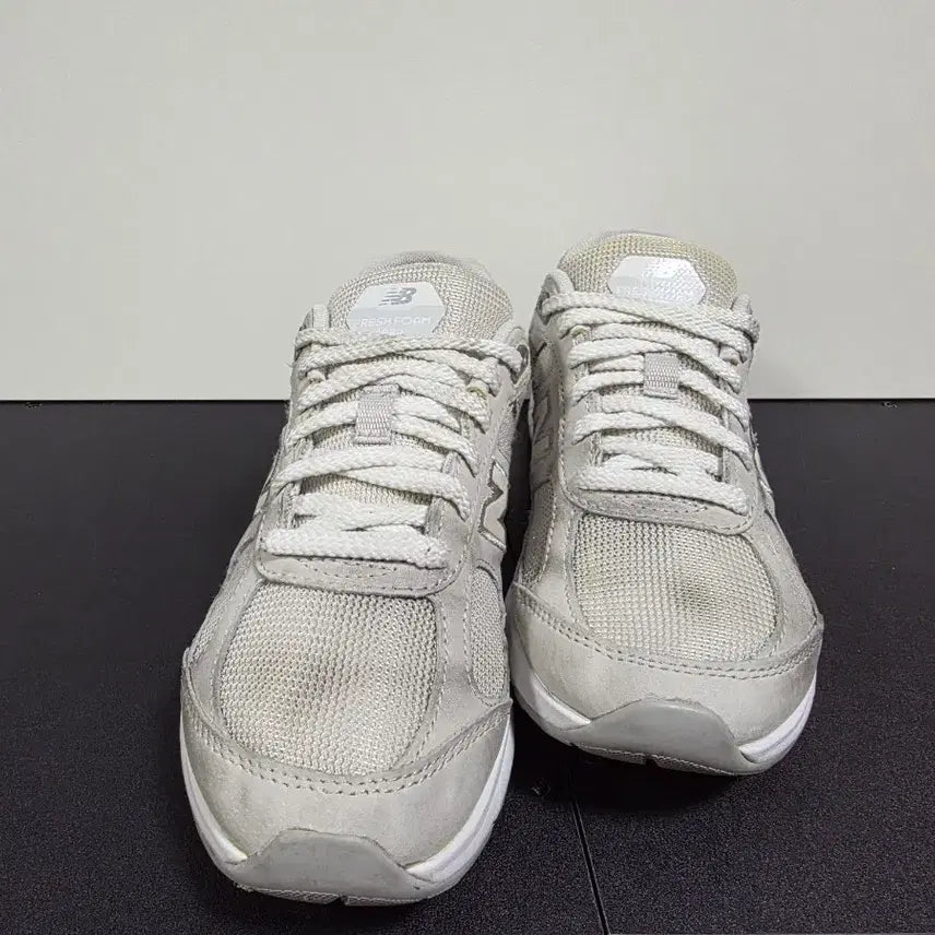 [BUNJANG] New Balance Fresh Foam 1880S1 Sneakers (235mm) / 뉴발란스 1880S1 [235mm]