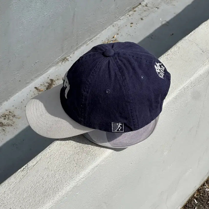 [BUNJANG] Kappa Logo Two-Tone Baseball Cap / [M-L] 카파 로고 네이비 화이트 투톤 볼캡 모자