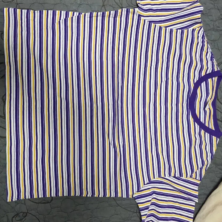 [BUNJANG] Blackout Striped T-shirt / 블랙아웃 s사이즈 반팔티 새제품급 시착