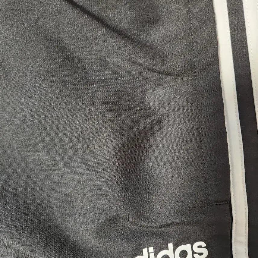 [BUNJANG] Adidas Essential 3S Windrunner Training Woven Jogger Pants / 새상품급)아디다스 에센셜 3S 윈드러너 트레이닝 우븐 조거 팬츠 DQ31
