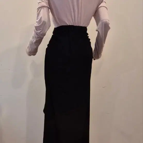[BUNJANG] Lebeige and IRO Silk-blend T-shirt and Long Skirt / 르베이지티/이로 스커트