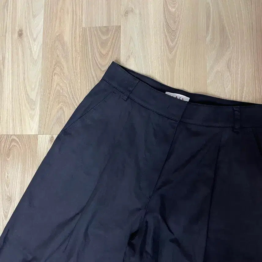 [BUNJANG] ILAIL 핀턱 Pleated Cotton Trousers 27 / ILAIL 핀턱주름 면바지 27