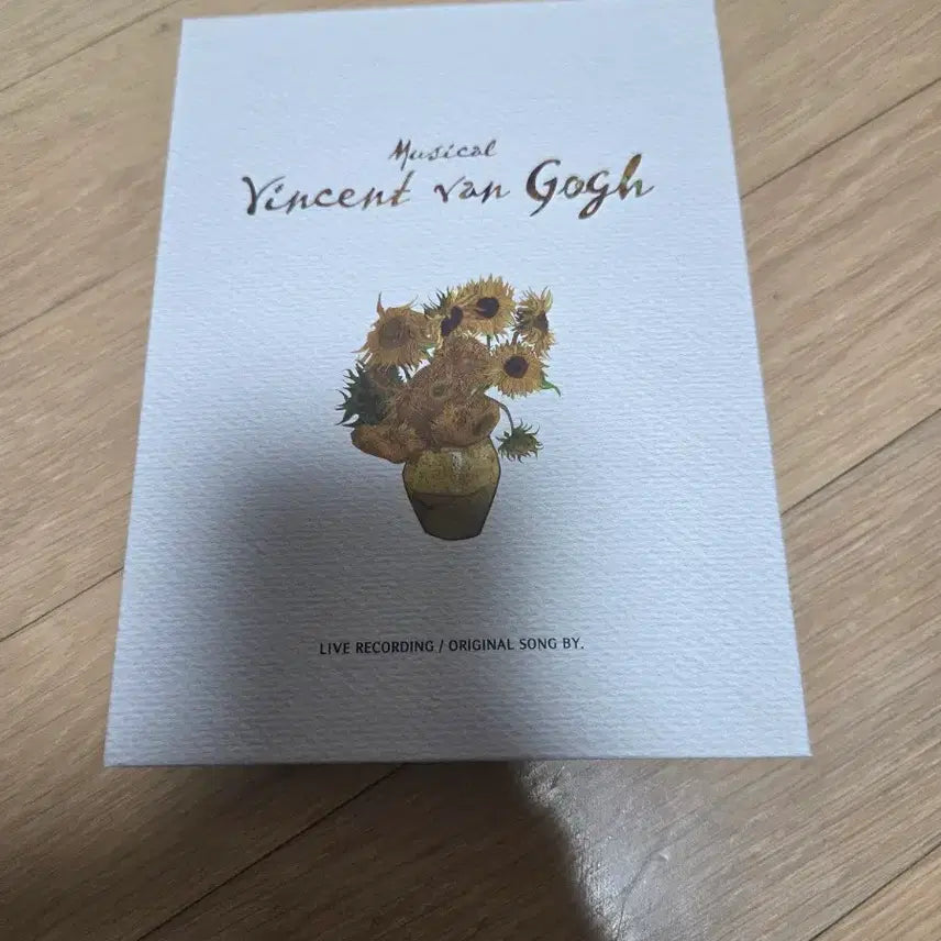 [BUNJANG] Vincent Van Gogh 2022 OST Album / 뮤지컬 빈센트반고흐 ost 2022년 팝니다.